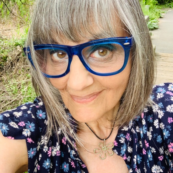 Meet your Posher, Randi ellen - Picture 5 of 5